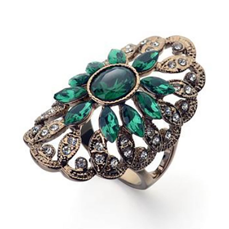 �պ�����������ɫˮ�������οս�ָŮʱ�м�Լ��������������Ʒ