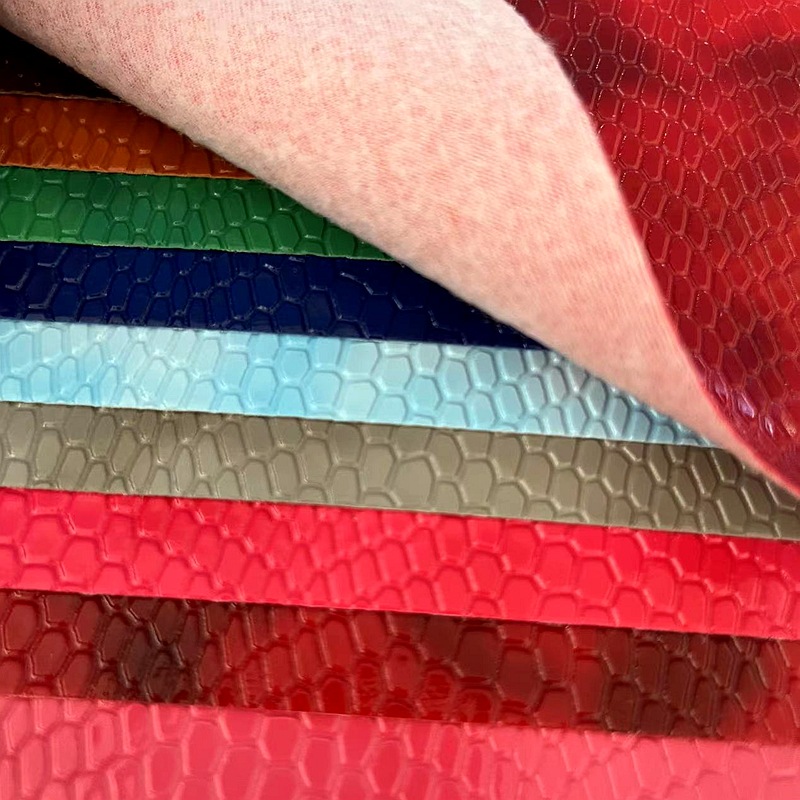 0.8mm单针拉毛底云彩蛇纹汽车坐垫包装箱包面料酒盒装饰皮革现货
