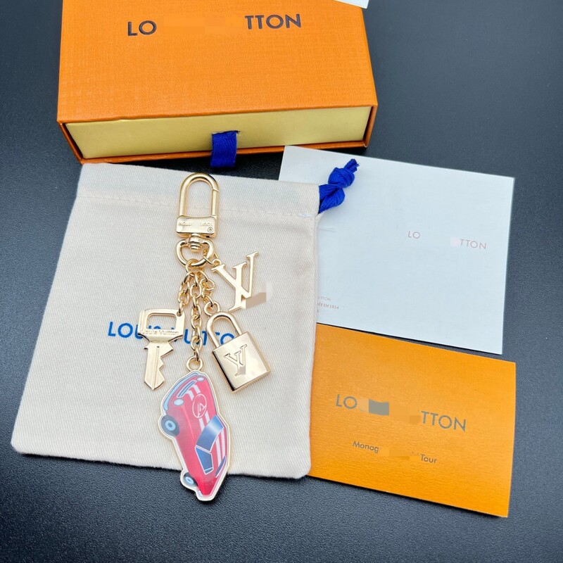 Lüjia 2026 Cross-Border Designer New Car Keychain, Light Luxury Luggage and Car Pendant, Fashionable Women's Bag Accessory