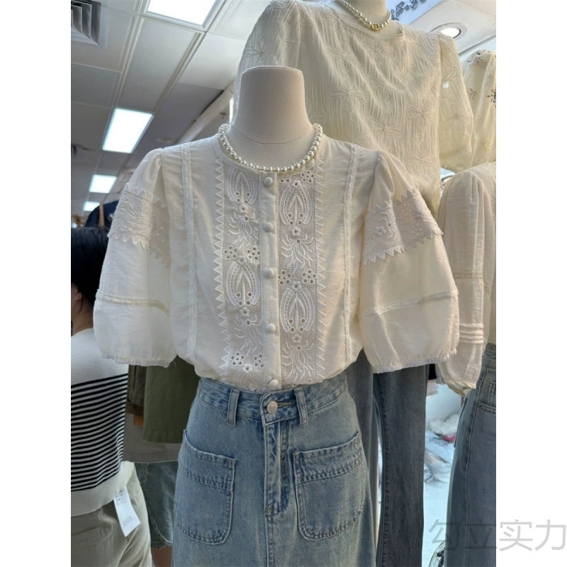 2025 новый стиль круглый вырез вышитая кружевная блузка для женщин лето европейский дизайн молодежная блузка в западном стиле