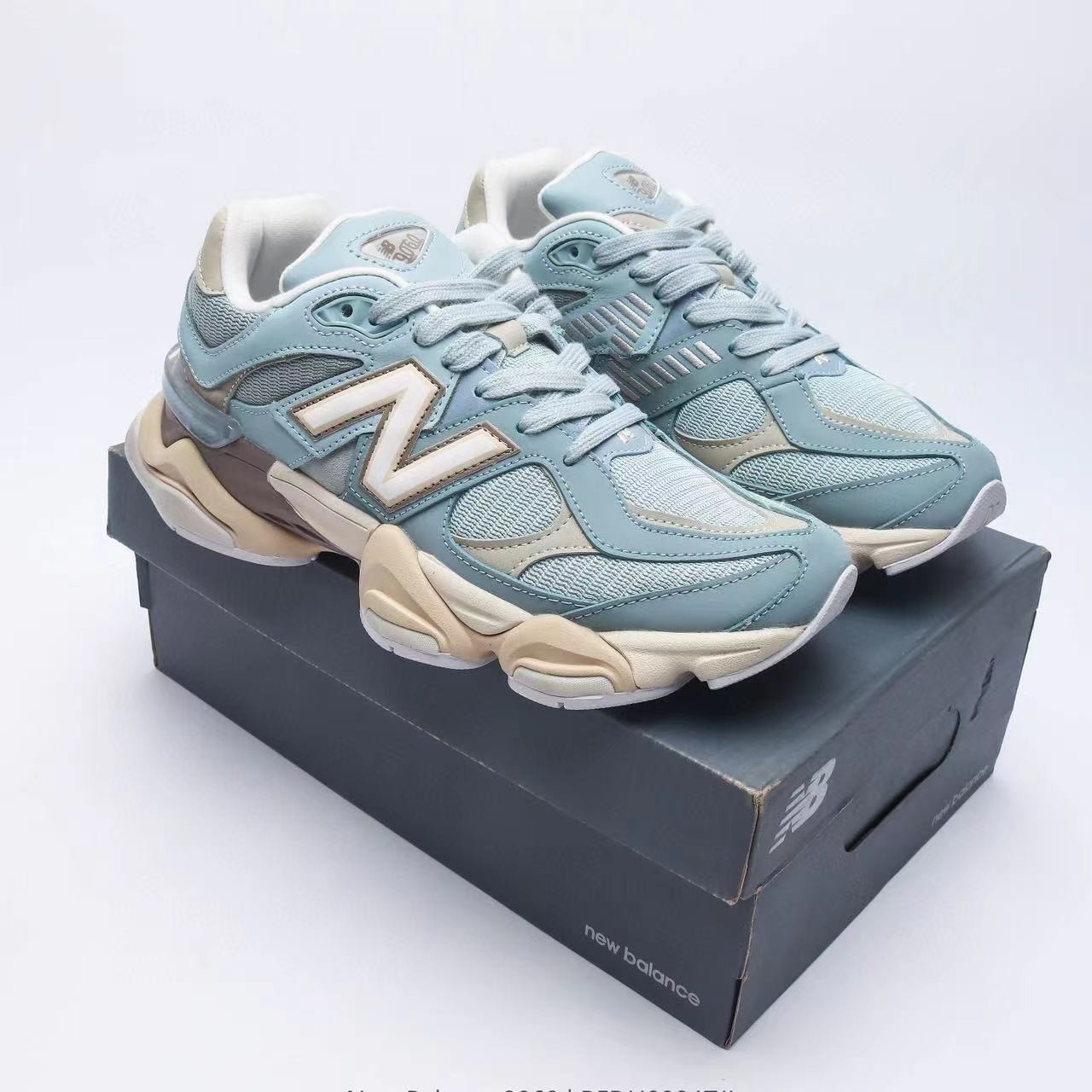 Fabricante Putian venta directa nb9060 milenio pezuña de elefante para hombres y mujeres con una base gruesa elevación deportiva de tendencia milenial para correr