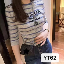 圆领字母条纹针织衫时尚百搭修身显瘦内搭中袖打底衫毛织女装工厂