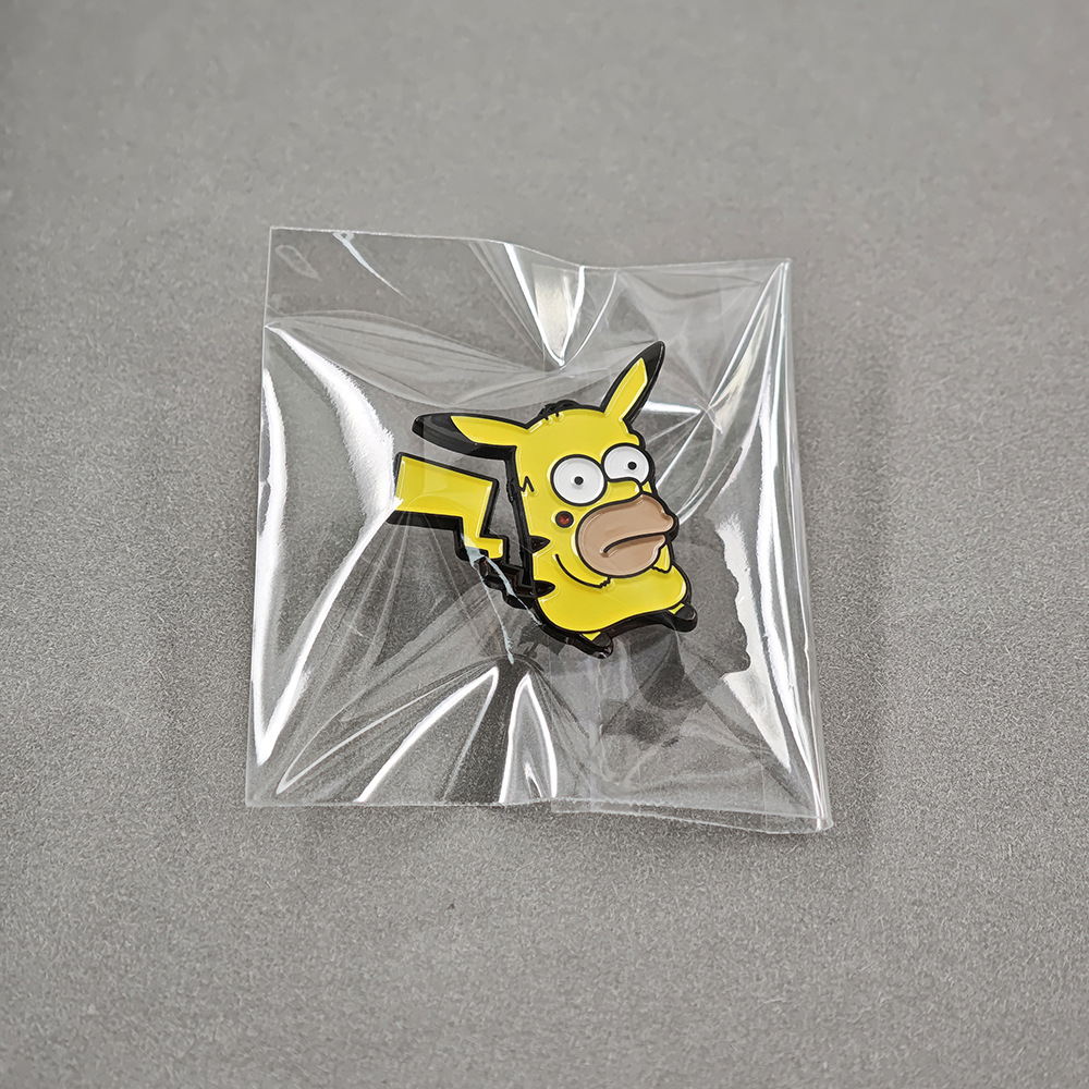 Fun cartoon character mix-and-match enamel badge, yellow lightning tail mixed face lapel pin