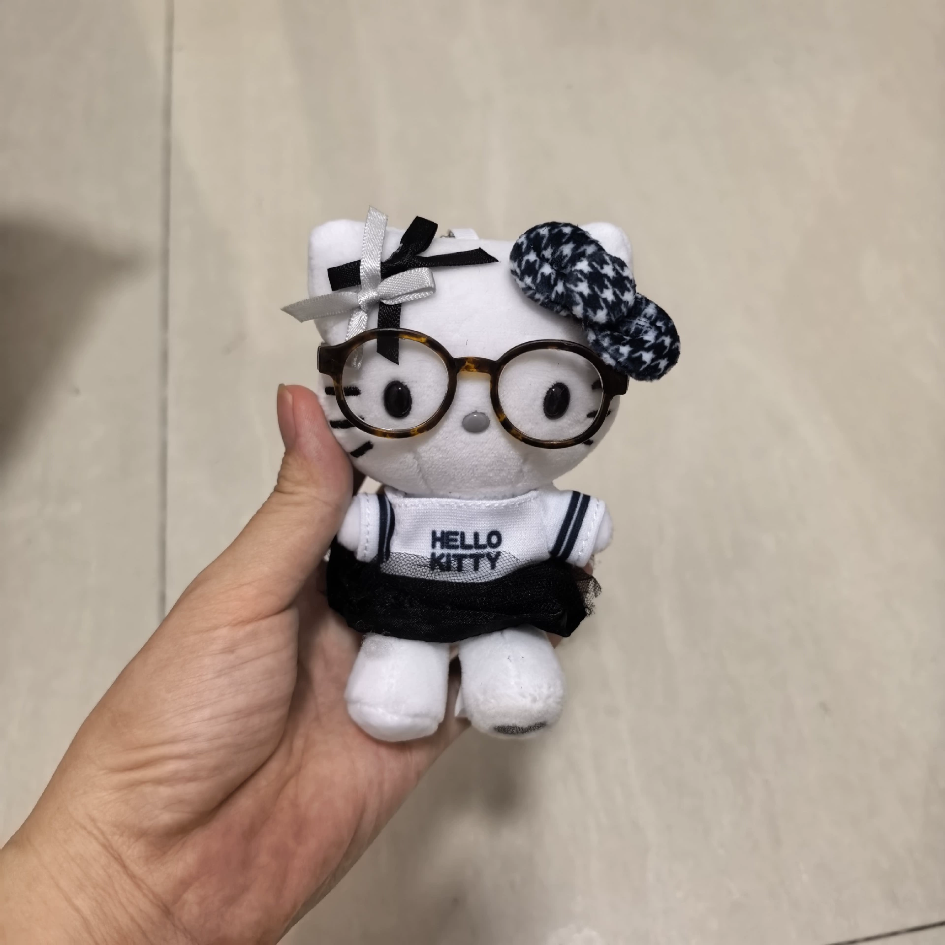 Плюшевый брелок (Sanrio) Hello Kitty, плюшевая кукла-талисман, размеры 10–16 см