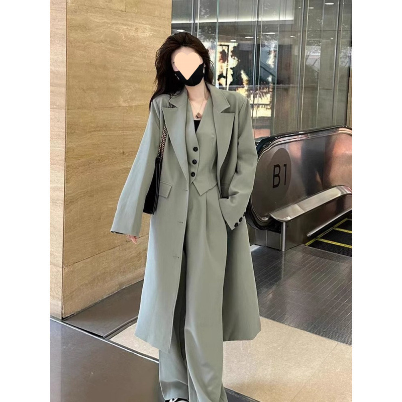 ゆったりとした高級感のあるスーツの女性の秋の純色の単列は馬甲の広い足のズボンの3つのセットの女性のコートの風衣を掛けます。|undefined