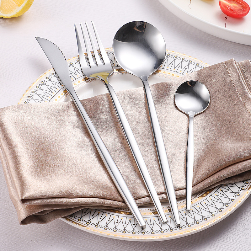 Juego de cuchillo y tenedor de comida occidental portuguesa de acero inoxidable de Amazon transfronterizo Juego de 24 piezas de bistec, cuchillo, tenedor, cuchara, cuchara, juego de cuchara de postre