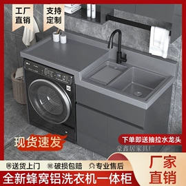 餐桌;实木床;布艺沙发