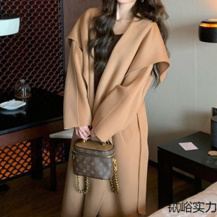 �ɫ�p������q����Ů�����¸����L���I��ë�����׼t�tɫ��ɫŮ