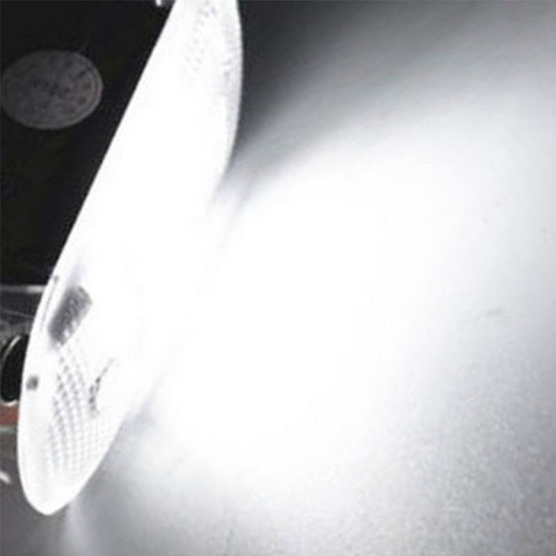 Suitable for Volkswagen Beetle 02-05, Golf 98-06, and Touran 03-13; license plate lights, 18 LED white lights, 2 pieces