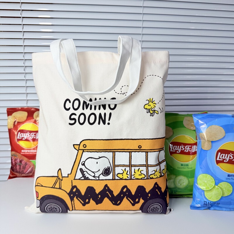 Ins Cute Snoopy Cartoon Canvas Bag Large Capacity Shopping Bag Korean Style Fresh and Artistic Student Shoulder Bag Ins Cute Snoopy Cartoon Canvas Bag Large Capacity Shopping Bag Korean Style Fresh and Artistic Student Shoulder Bag