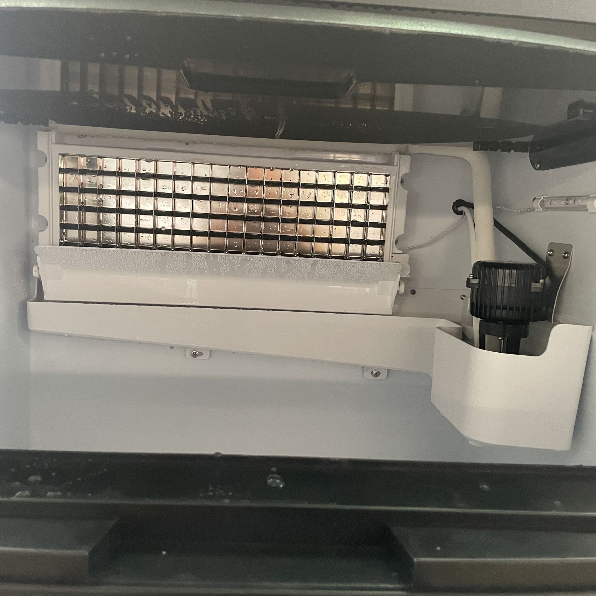 FD - 40 Fufeng comercial 40KG máquina de hielo automática tienda de té de leche pequeña máquina de hielo cuadrada refrigerada por aire