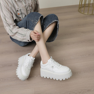 С����6cm�ɸ�ЬŮ2026�����¿����e�ٴ�r�к���@��С��ЬŮ