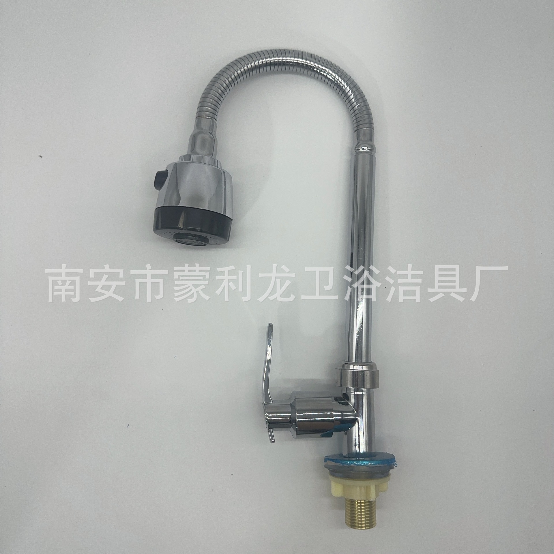 锌合金立式万向厨房单冷洗菜盆水槽卫生间阳台旋转伸缩家用水龙头