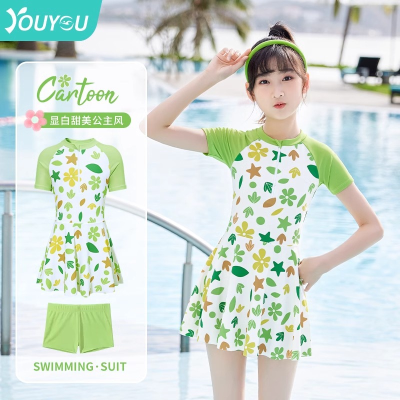 Children's summer swimwear for swimming