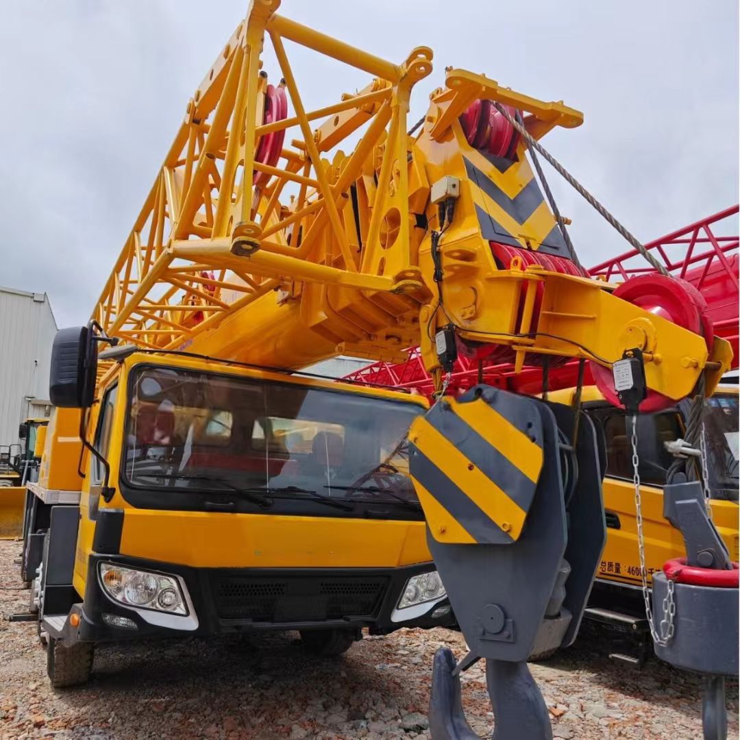 出口75吨徐工吊车QY75K汽车吊XCMG起重机九成新80吨90吨100吨130