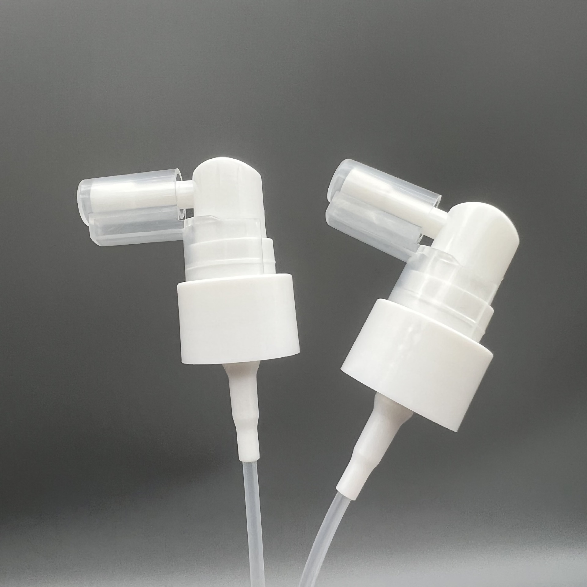 20/410牙PP手压式化妆品塑料长嘴鼻喷侧喷香水喷头半罩小喷雾头