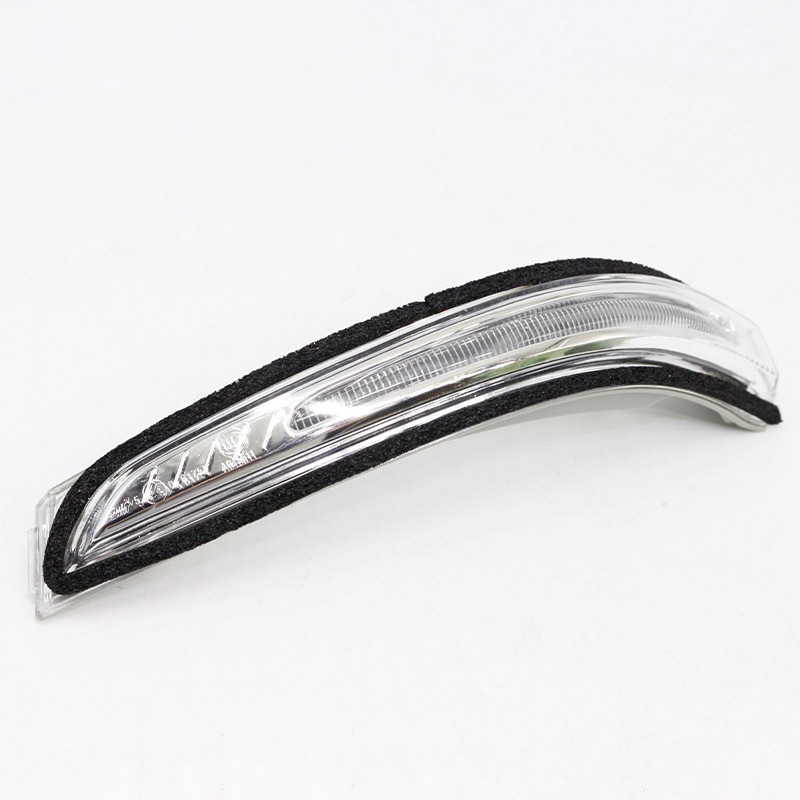 87613B8000 is suitable for the left side repeater LED light of the rearview mirror turn signal lamp of the Hyundai Santa Fe