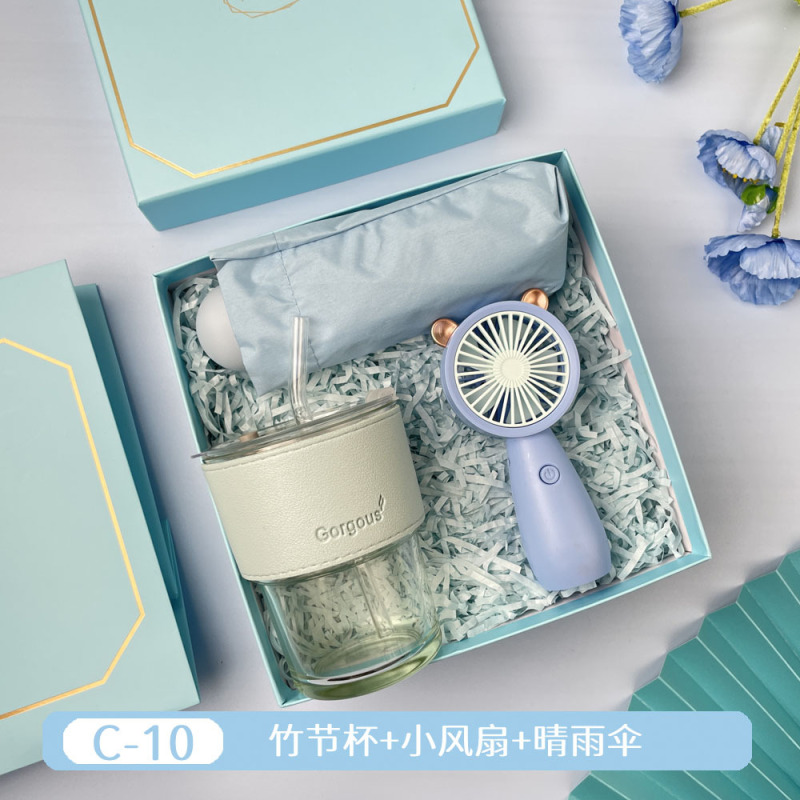 お土産の実用的なプレゼント会社は女性社員の顧客カップをプレゼントします。|undefined