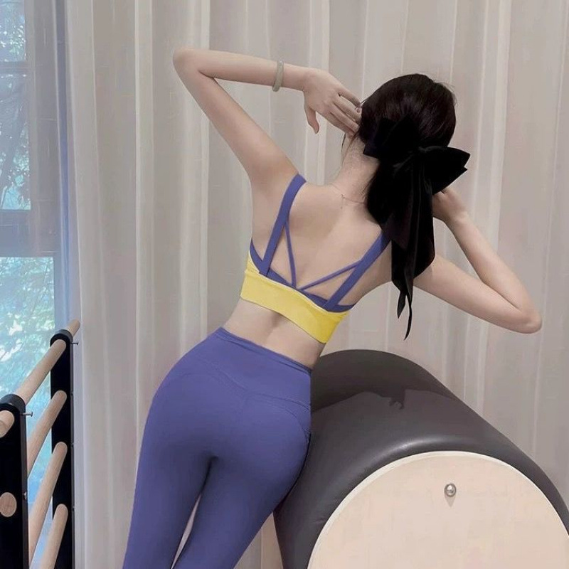 ピラティスヨガ服スーツ女性のための 2025 新しいハイエンド夏高価値フィットネス服ベストスポーツトップス|undefined