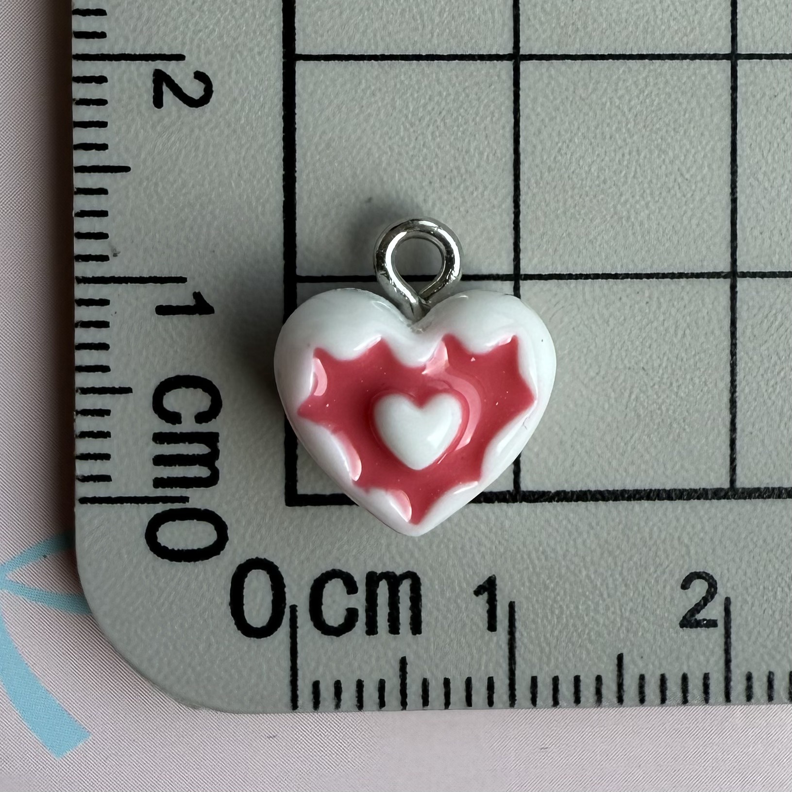 4g Weight Pendant Jewelry Making Type 11 * 13mm Jewelry Making Size DIY Ornament Accessories Classification 1 Piece Quantity Resin Material Heart Shape Pattern All Seasons Season Polished Finish Sweet Style 1 Piece 11 * 13mm Resin Heart Shape Polished Pendant DIY Ornament Accessories 11