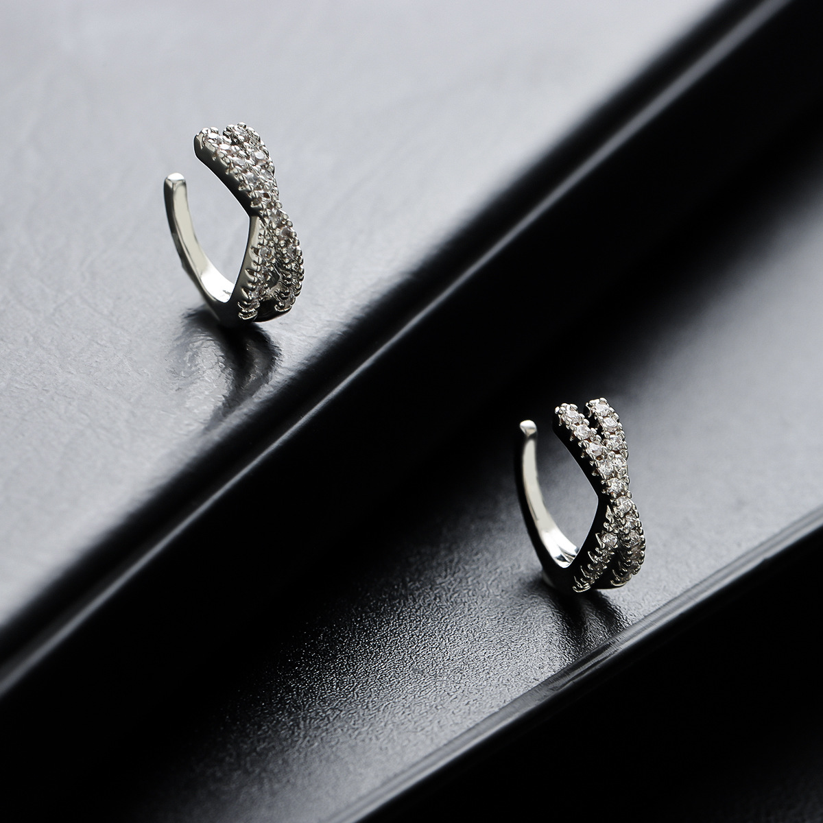 Cool Men’s Stud Earrings. Minimalist Street & Punk Style, Ideal For Casual, Party & Daily Wear. Made Of 316L Stainless Steel, Hypoallergenic, Nickel-_voghion.com