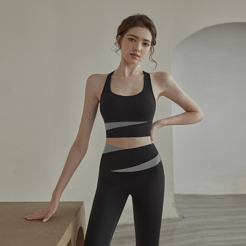 Women's High-Waist Yoga Pants with Crossed Waistband, Bodysculpting and Ab-Smoothing, Elastic, Quick-Drying Fitness Leggings for Running and Exercise