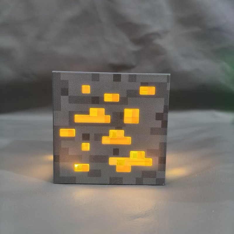 Minecraftのトーチランプは壁に掛けることができ、充電式トーチナイトランプ、周辺玩具、色が変わるポーション、鉱石モデル、クリエイティブなデザインが特徴です。|undefined