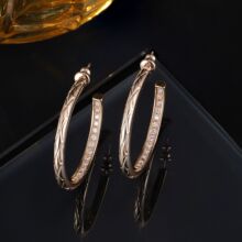 �߼������y��荶�ȦŮС���L��͹Ś��|�AȦ��CȦ������Ʒ