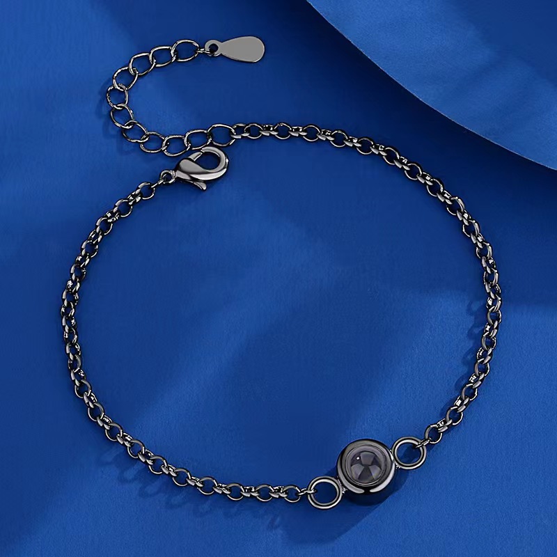 Estilo europeo y americano Comercio exterior transfronterizo nuevo retráctil micro-tallado nano proyección pulsera 100 idiomas te amo simple