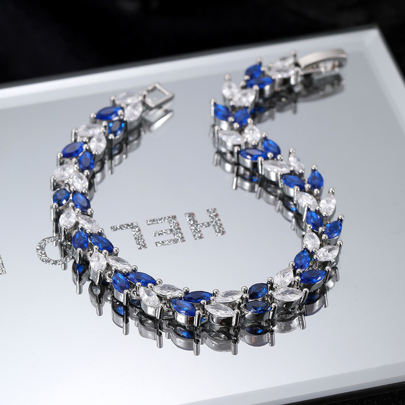 European and American popular heavy industry horse eye stone bracelet Women's Light luxury full diamond crystal Zircon bracelet Amazon hot jewelry European and American popular heavy industry horse eye stone bracelet Women's Light luxury full diamond crystal Zircon bracelet Amazon hot jewelry
