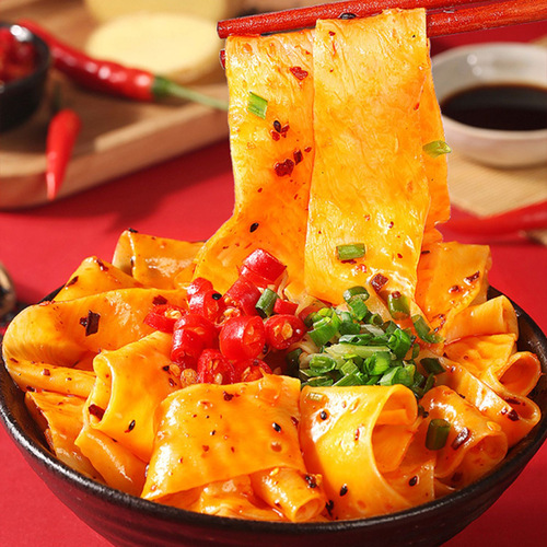 Non-fried red oil noodles, sesame sauce cold noodles, lazy instant noodles, whole box to satisfy hunger, no-cooking, instant convenience food wholesale
