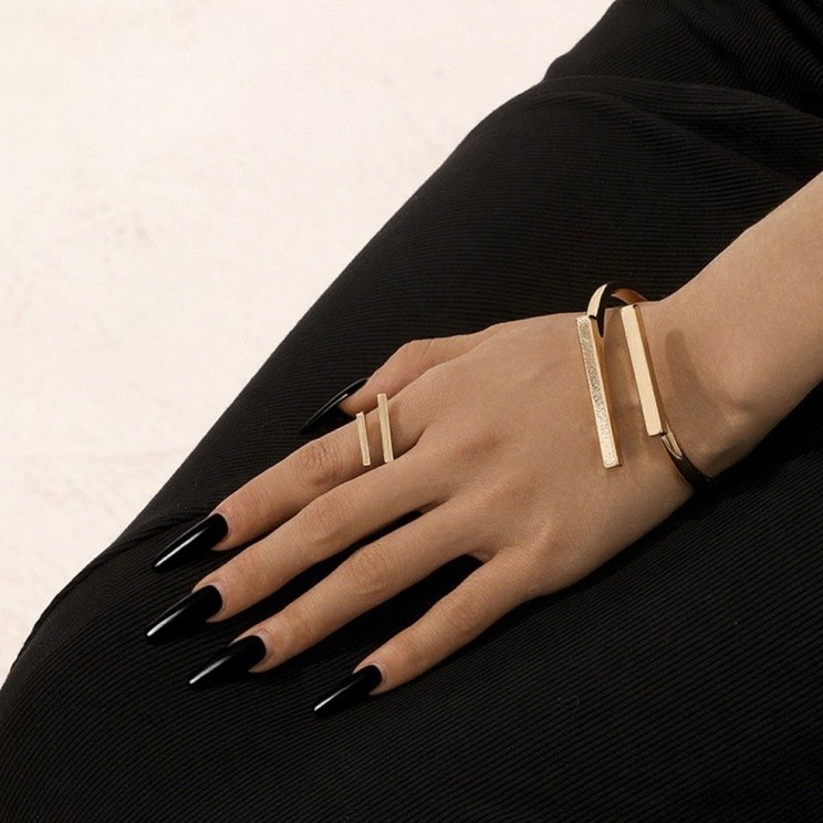 Moda transfronteriza europea y americana personalidad creativa metal geométrico cuadrado apertura ajustable pulsera femenina anillo conjunto de joyería