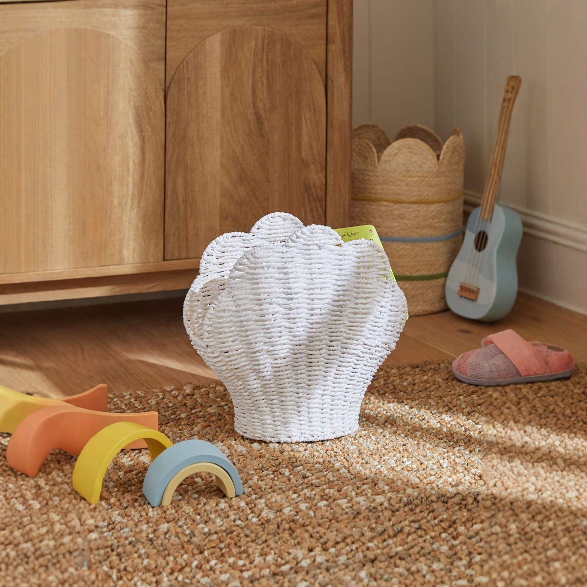 Cesta de revista en forma de concha de ratán personalizada cesta de almacenamiento tejida a mano habitación de los niños decoración del hogar cesta de almacenamiento