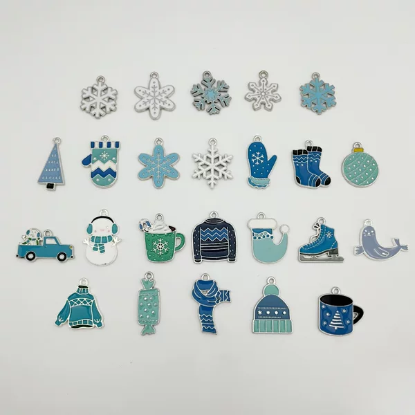 Winter Snowflake Pendant DIY Jewelry Christmas Series Pendant Fashion Trend Keychain Necklace Pendant