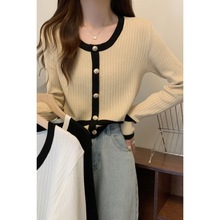 今年流行漂亮针织衫春秋季女新款小众撞色小香风长袖美式复古上衣