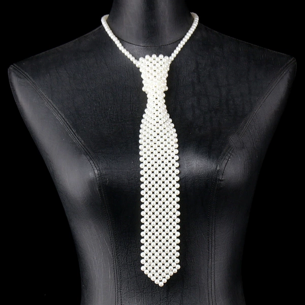 White tie from pearl