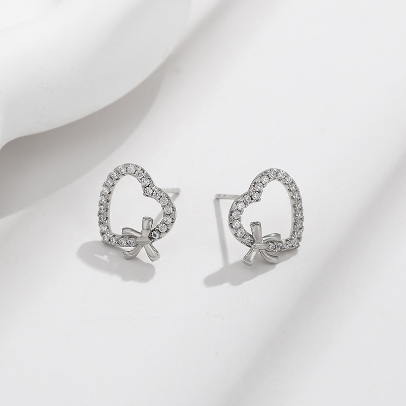 Pendientes de Aleación de Cobre con Baño Electrolítico Blanco de Xuping Jewelry, Diseño Versátil de Lujo Ligero, Venta al por Mayor