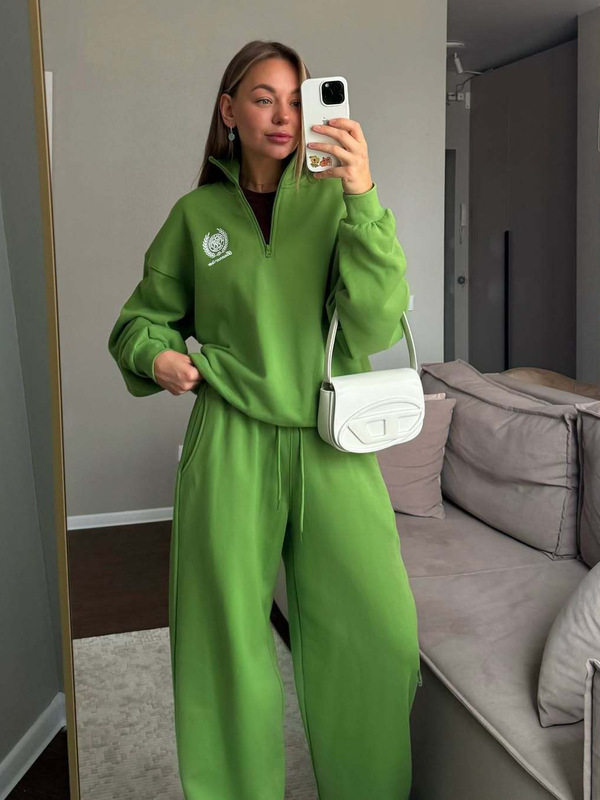 ヨーロッパの商品のカジュアルな半ファスナーの衛衣の2つのセットの女性の春秋のタイプの緑色の運動の快適なストレートのズボンのスーツの卸売り|undefined