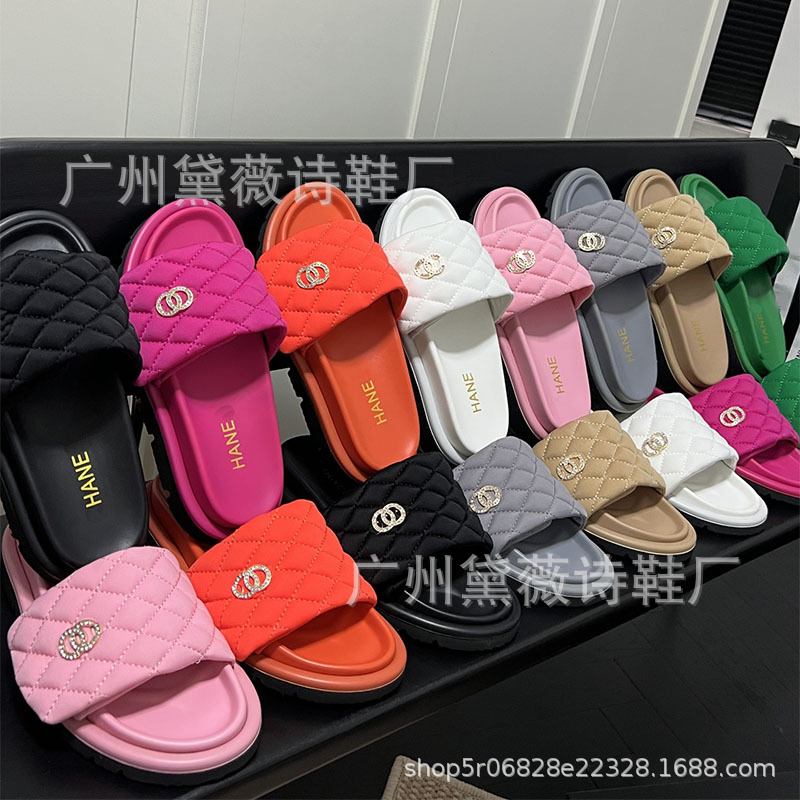 23新款春夏菱格松糕金属一字拖复古魔术贴高端时尚百搭外穿女拖鞋