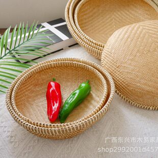 Bamboo woven baskets, fruit and vegetable storage baskets, dustpans, bamboo handmade products, round woven baskets with holes and without holes