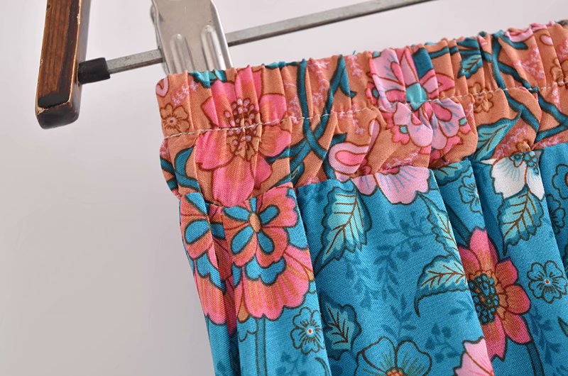 2021 Early Autumn New European And American Fashion Women's Bohemian Resort Style Rayon Printed Long Skirt_ecoleips.com