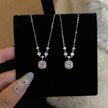 方糖粉钻项链女轻奢小众设计高级感精致锁骨链气质百搭时尚项坠女