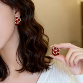 耳环;耳钉;耳扣