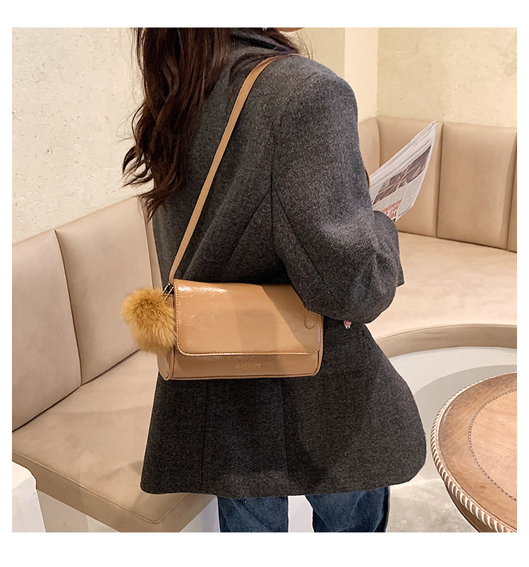 Fashion Messenger 2021 New Niche All-match High-end Small Square Bag display picture 2