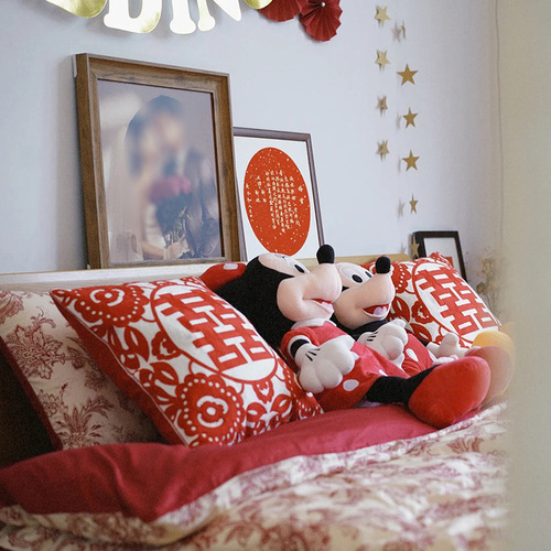 K9HX Wholesale [Kakashiri Home Textile Store] Chinese red wedding bed embroidered pillows pair of wedding beds