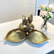 跨境爆款松鼠三格盘储物托盘玄关首饰收纳摆件树脂工艺品装饰礼品