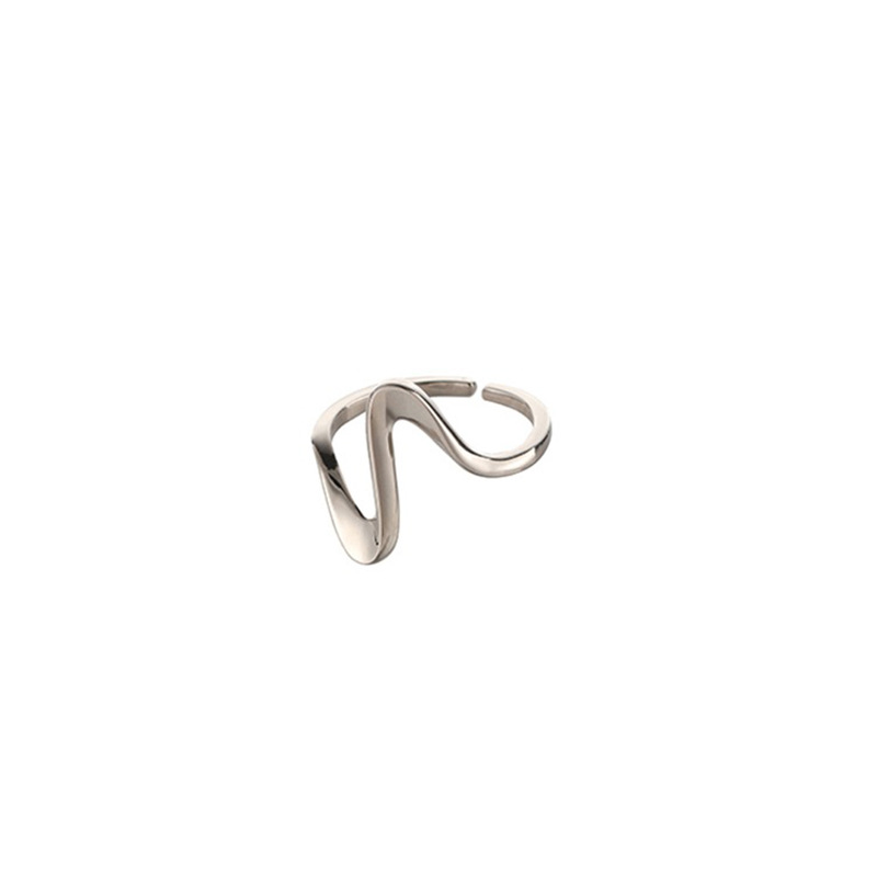 Anello in metallo stile minimalista con dito indice aperto e regolabile Mobius Twisted French Wave_voghion.com