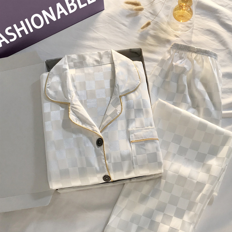 자카드 체크 무늬 흰색 여성 긴