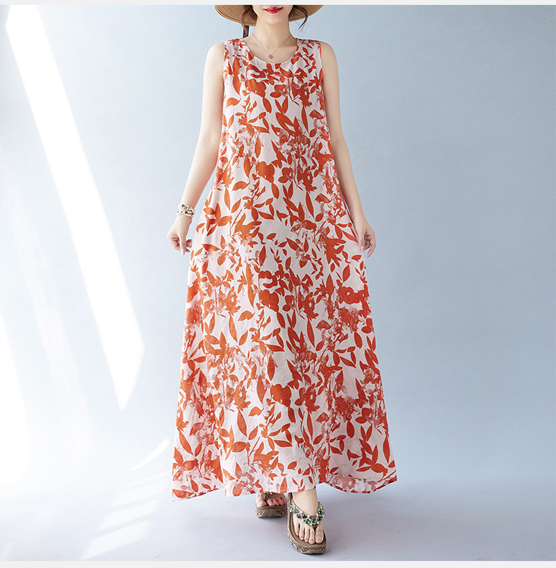 Real Shot Of The 2024 Summer New Bohemian Artistic Loose Sleeveless Round-neck Printed Mid-length Dress For Women_ecoleips.com