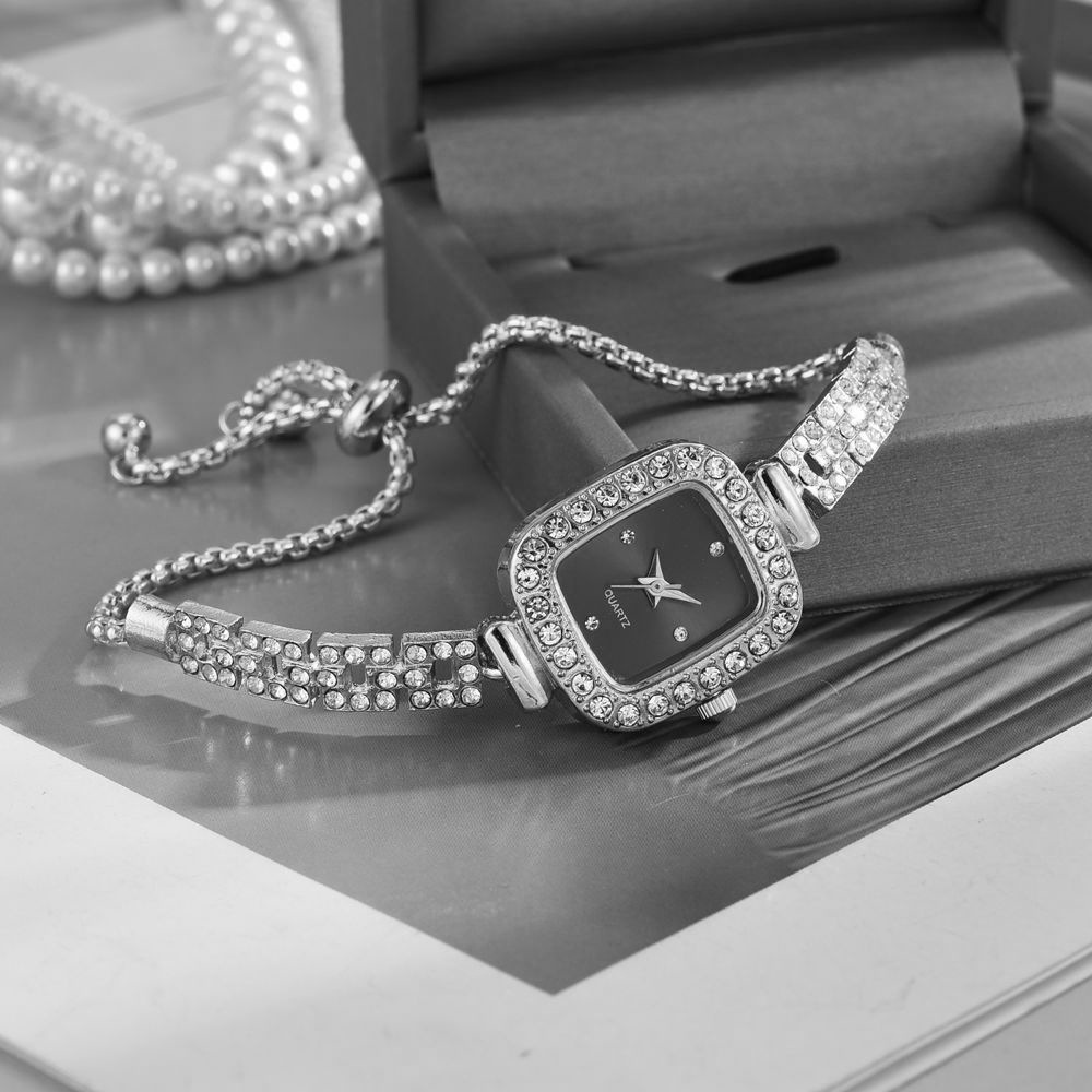 Nueva estudiante de estilo coreano temperamento diseño de cuerda de dibujo pequeño cuadrado con incrustaciones de diamantes temperamento de moda simple reloj de pulsera femenino